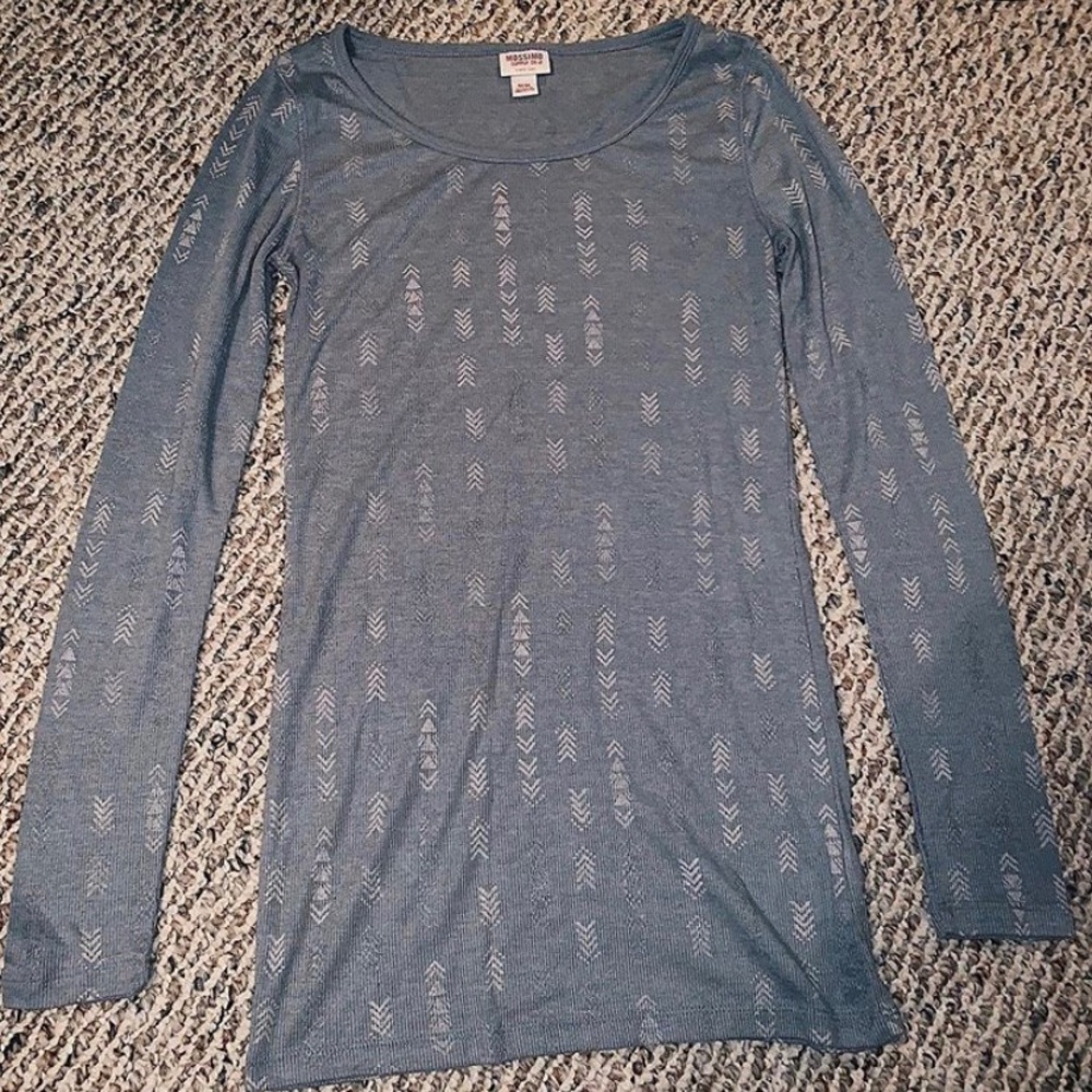 tight fitting mossimo grey long sleeve